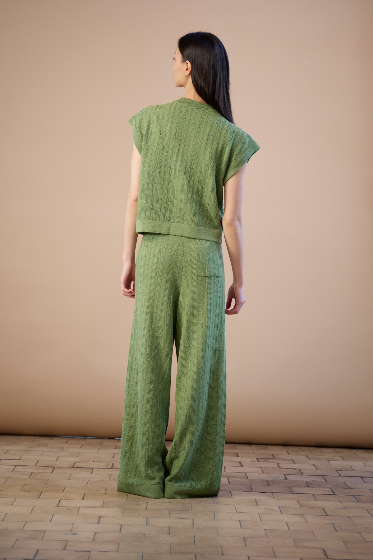 Naoise Vest